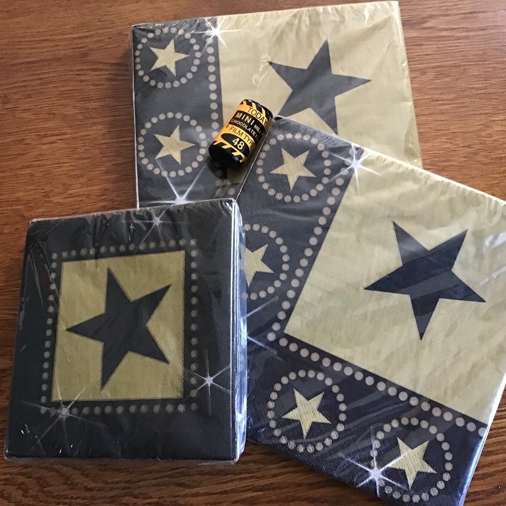 Star Attraction Paper Napkins Bundle